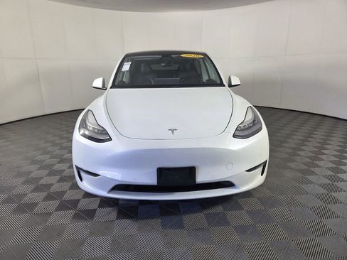 Used 2020 Tesla Model Y Long Range AWD/4WD image 3