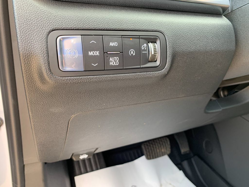 Used 2026 GMC Terrain Denali w/ LPO, Floor Liner Package AWD/4WD image 30
