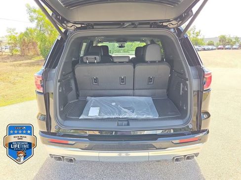 New 2026 GMC Acadia Denali w/ Super Cruise Package FWD image 5