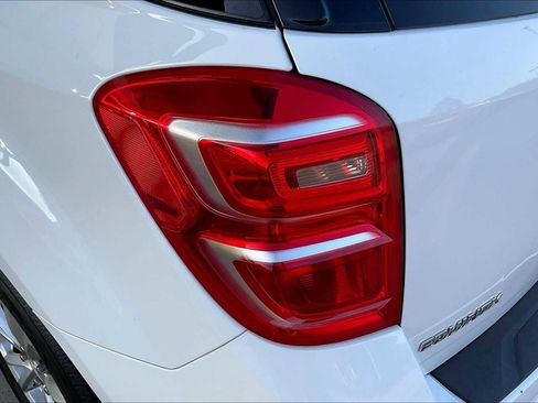 Used 2017 Chevrolet Equinox LT w/ Convenience Package image 28