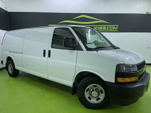 Used 2019 Chevrolet Express 3500 Extended w/ Driver Convenience Package image 1