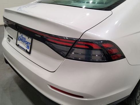 Certified 2025 Honda Accord SE image 8