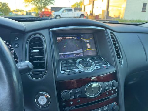 Used 2017 INFINITI QX50 AWD w/ Premium Plus Package image 21