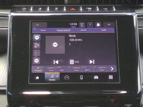 Used 2024 Jeep Grand Cherokee L Laredo RWD image 14