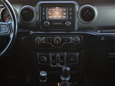Used 2020 Jeep Wrangler Unlimited Sport S AWD/4WD image 15