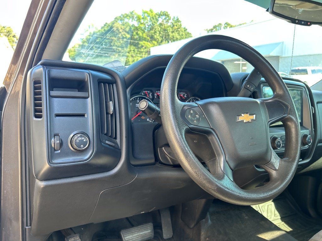 Used 2014 Chevrolet Silverado 1500 W/T RWD image 8
