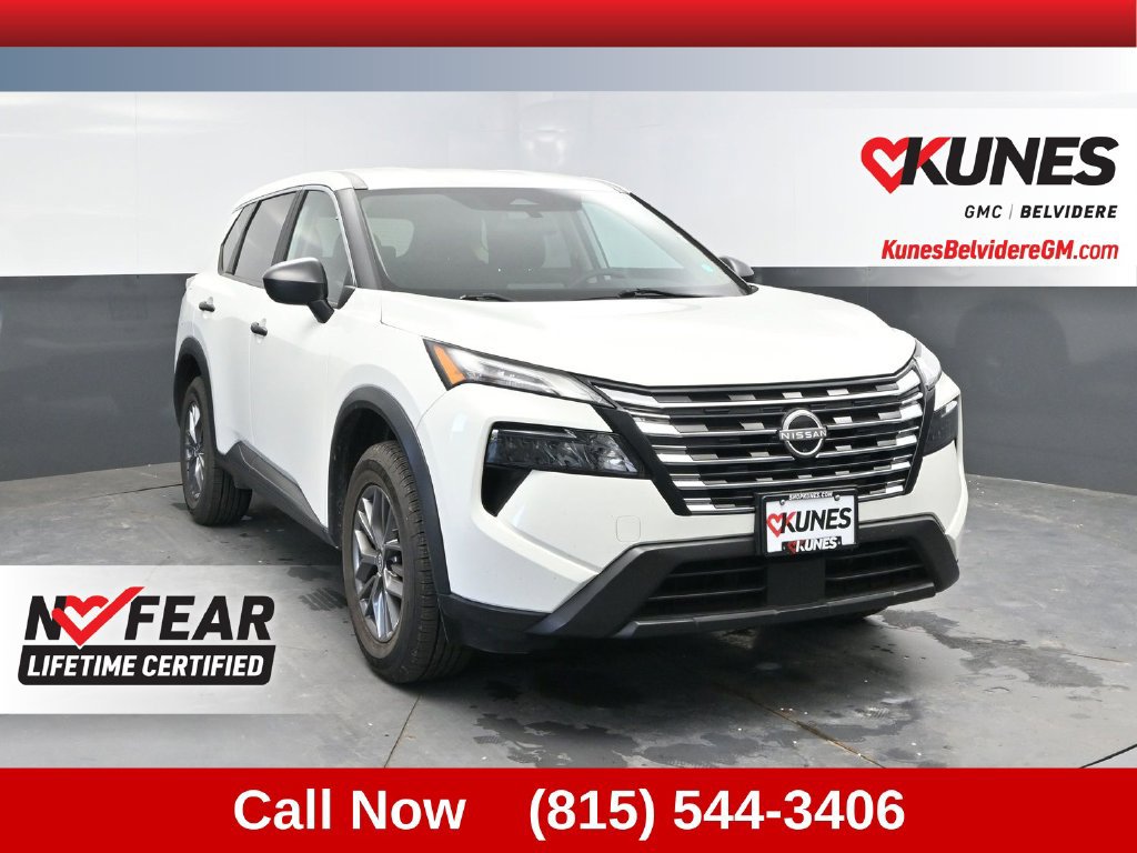 Used 2024 Nissan Rogue S AWD/4WD image 1