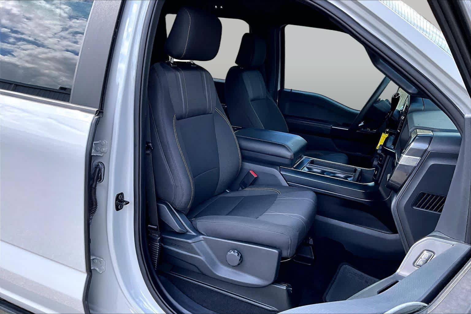 Used 2024 Ford F150 STX RWD image 9