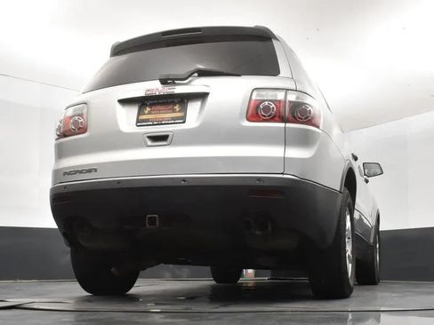Used 2010 GMC Acadia SLE FWD image 13