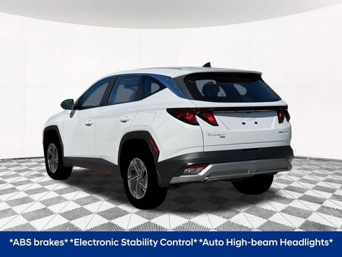 Used 2026 Hyundai Tucson Blue SE AWD/4WD image 7