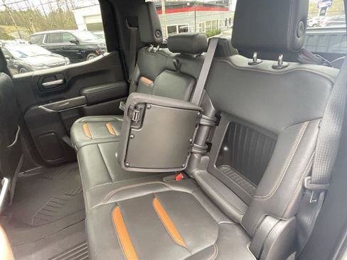 Used 2020 GMC Sierra 1500 AT4 w/ Driver Alert Package II AWD/4WD image 13