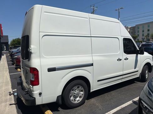 Used 2016 Nissan NV 2500 SV w/ Technology Package RWD image 5