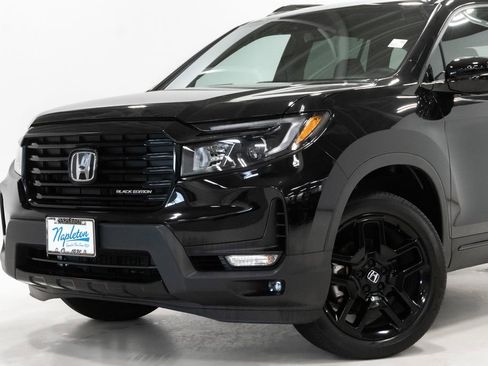 Used 2025 Honda Passport Black Edition image 2