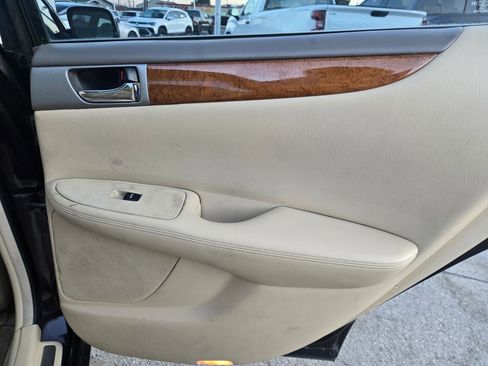 Used 2005 Lexus ES 330 image 16