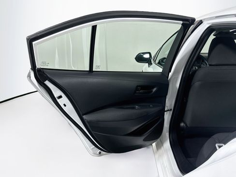 Used 2024 Toyota Corolla LE FWD image 25