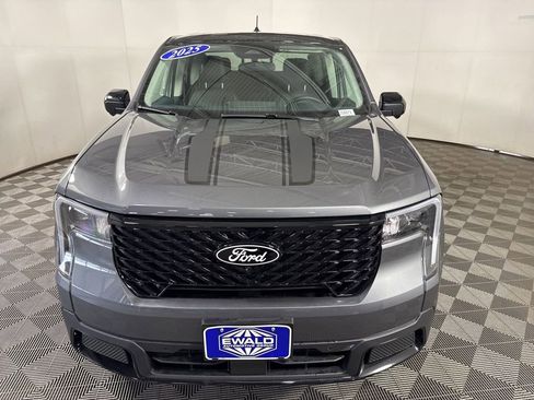 New 2025 Ford Maverick Lariat w/ Black Appearance Package image 4