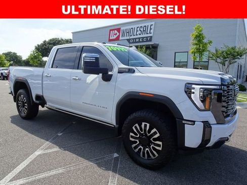 Used 2024 GMC Sierra 2500 Denali Ultimate AWD/4WD image 1