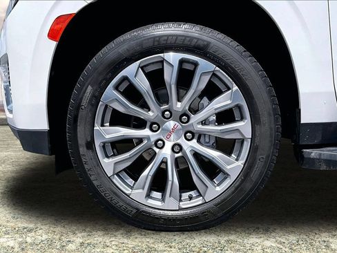 Used 2021 GMC Yukon Denali RWD image 35