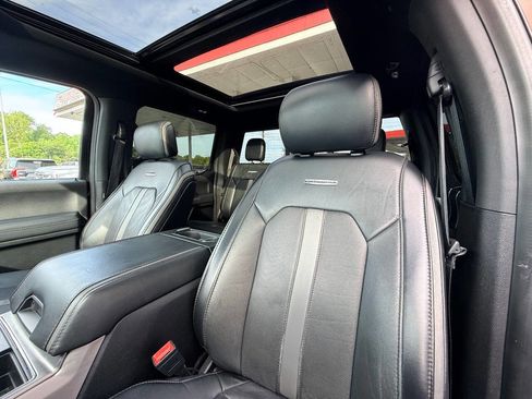 Used 2019 Ford F250 Platinum w/ Platinum Ultimate Package image 36