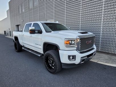 Used 2017 GMC Sierra 2500 Denali w/ Duramax Plus Package