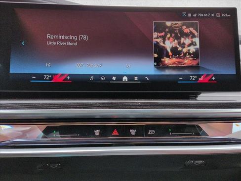 New 2026 BMW 750e xDrive image 12