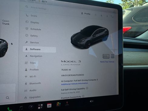 Used 2018 Tesla Model 3 RWD image 22