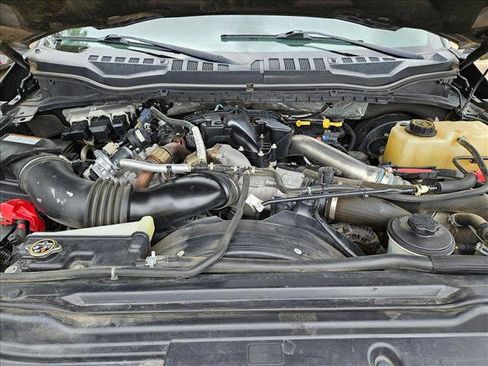Used 2019 Ford F250 Lariat w/ Chrome Package AWD/4WD image 19