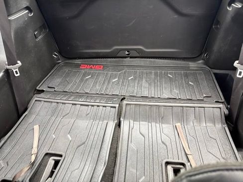 Used 2019 GMC Acadia SLT AWD/4WD image 15