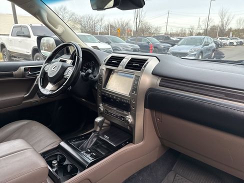 Used 2021 Lexus GX 460 Premium image 13