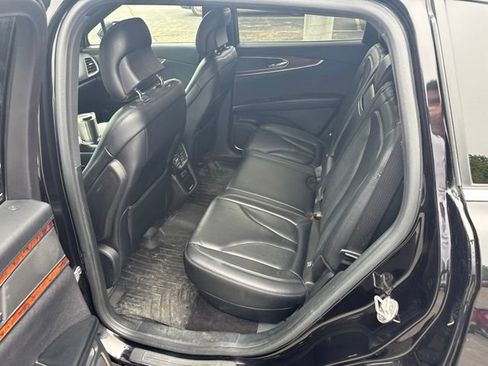 Used 2019 Lincoln Nautilus Select AWD/4WD image 10