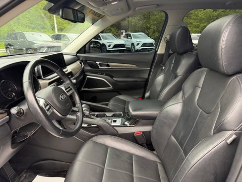 Used 2021 Kia Telluride EX w/ EX Premium Package AWD/4WD image 13