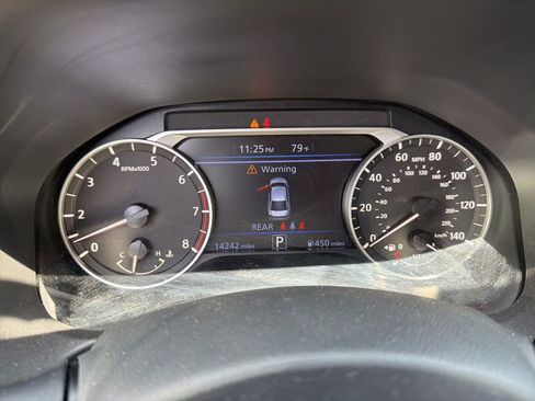 Used 2025 Nissan Altima 2.5 SV AWD/4WD image 3