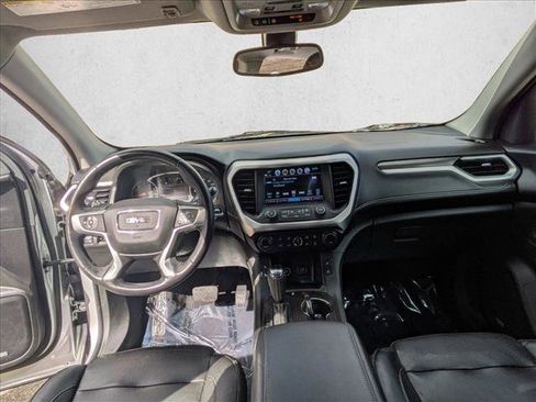 Used 2018 GMC Acadia SLT image 13