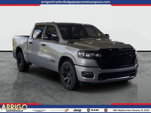 Used 2025 RAM 1500 Big Horn AWD/4WD image 1