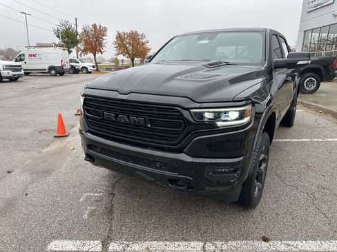 Used 2021 RAM 1500 Limited w/ Night Edition image 7