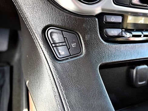 Used 2016 GMC Yukon SLT w/ Open Road Package image 36