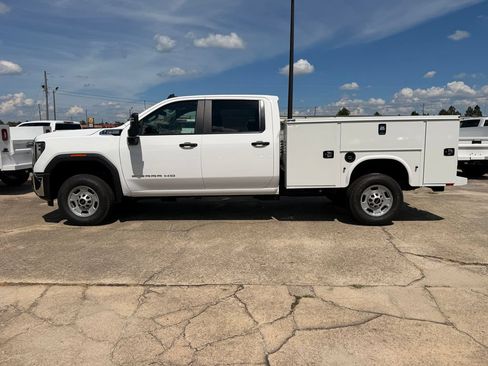 New 2026 GMC Sierra 2500 Pro w/ Convenience Package AWD/4WD image 2