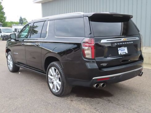Used 2021 Chevrolet Suburban High Country w/ Premium Package AWD/4WD image 10