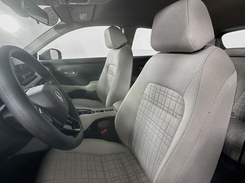 Used 2024 Honda HR-V LX image 38