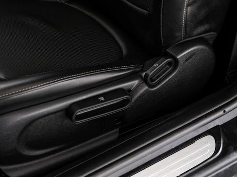 Used 2015 MINI Cooper 2-Door Hardtop image 30