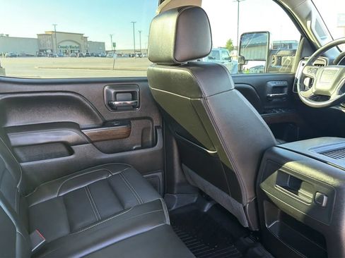 Used 2018 GMC Sierra 2500 Denali w/ Duramax Plus Package AWD/4WD image 65