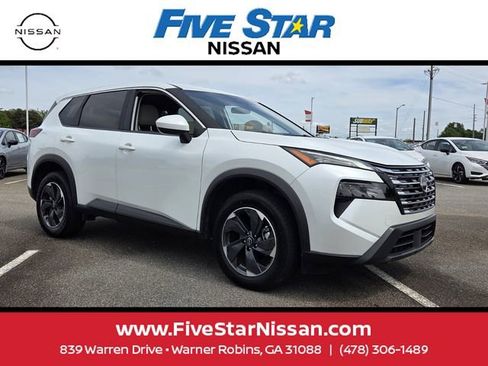 Used 2025 Nissan Rogue SV AWD/4WD image 1