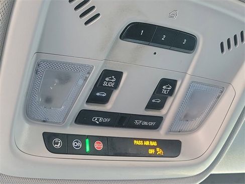 Certified 2021 Chevrolet Traverse Premier w/ Redline Edition image 18