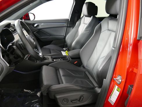 Used 2024 Audi Q3 2.0T Premium Plus AWD/4WD image 10