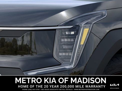 New 2026 Kia EV9 Wind image 10