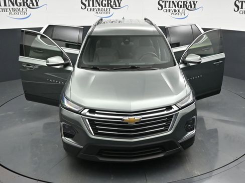 Used 2023 Chevrolet Traverse LT FWD image 25
