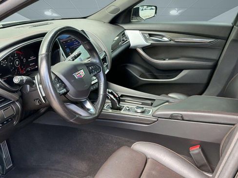 Used 2022 Cadillac CT5 V w/ Premium Package RWD image 26