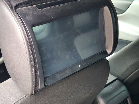 Used 2018 Chevrolet Equinox LS image 29