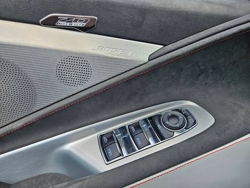 Used 2023 Chevrolet Corvette Stingray Premium Conv w/ Z51 Performance Package RWD image 29