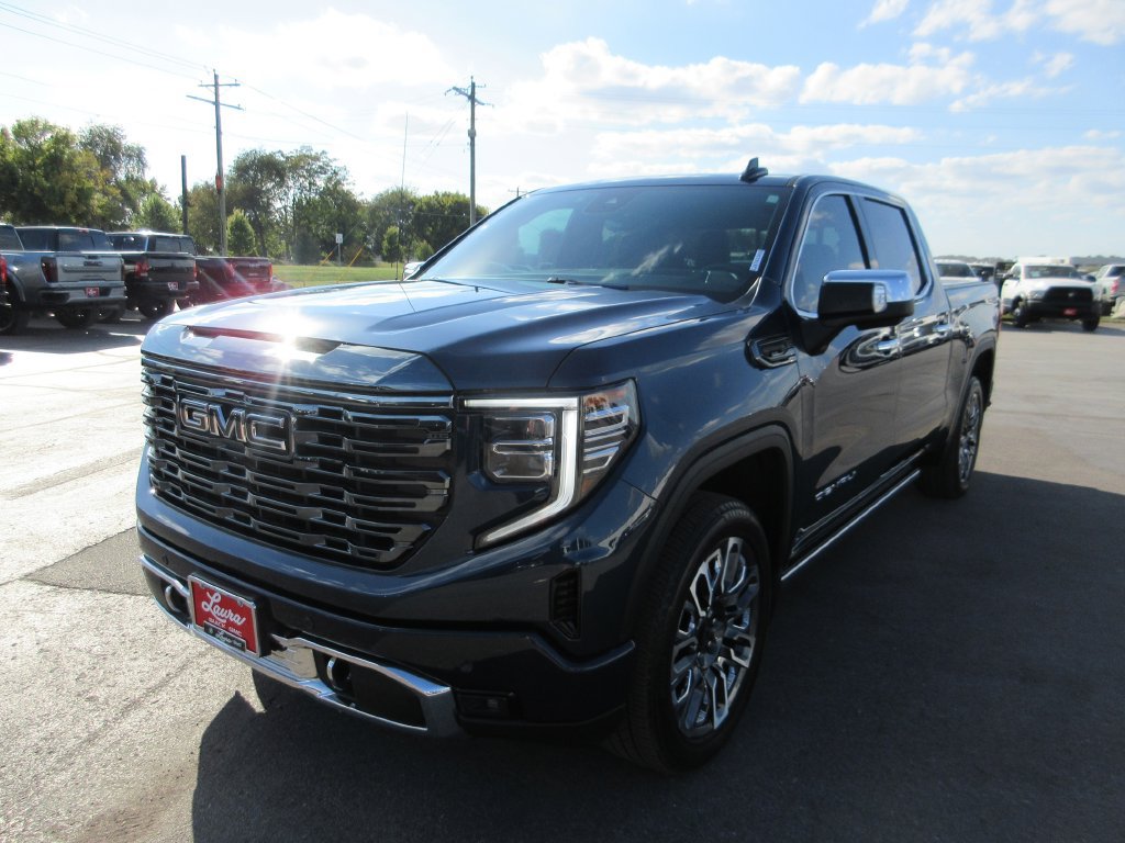 Used 2023 GMC Sierra 1500 Denali Ultimate AWD/4WD image 13